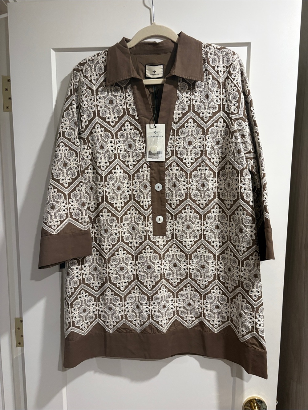 Tuckernuck NWT Mocha Mousse Collier dress size Medium